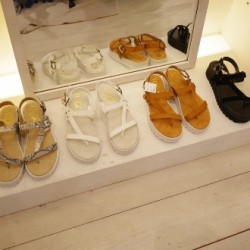 お手ごろ価格の夏小物 【キャセリーニ】水着とサンダル新作