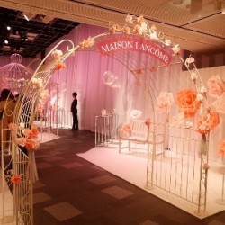 ピンクに彩られたパリの街で最新コスメをチェック　#メゾンランコム