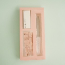 貼るだけネイルシールのコツ＆おすすめネイルケアキット【KOBAKO】