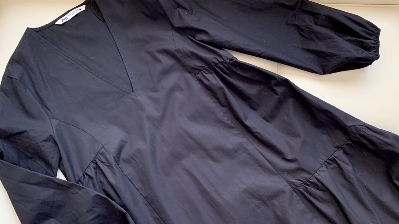 Zara新作 完売必至の6990円フレアワンピが超優秀