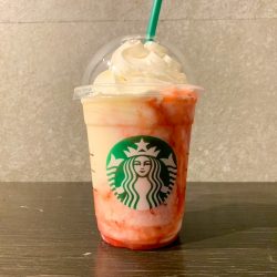 【スタバ新作】スターバックス ストロベリーフラペチーノ飲んでみた!