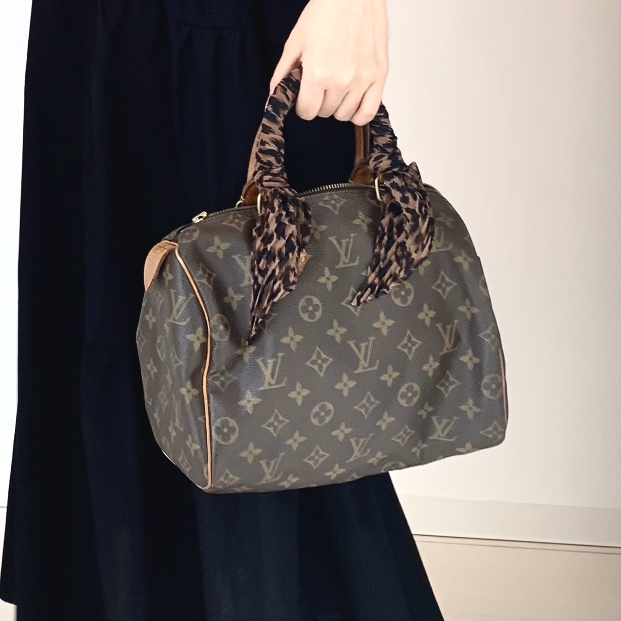 F1E86705-A676-4E4C-BBA5-